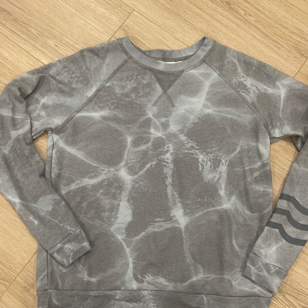 New wo tags Sol Angeles Crew Neck sweatshirt sz small